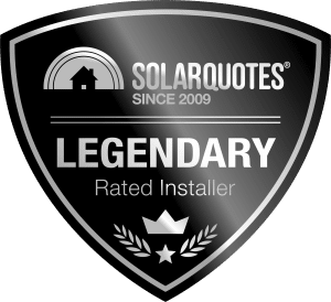 The solar quotes logo with the words'legendary rated installer'.
